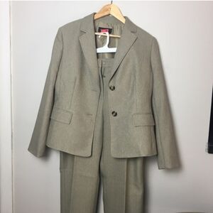 Evan Picone Black Label- Tan Women's Suit